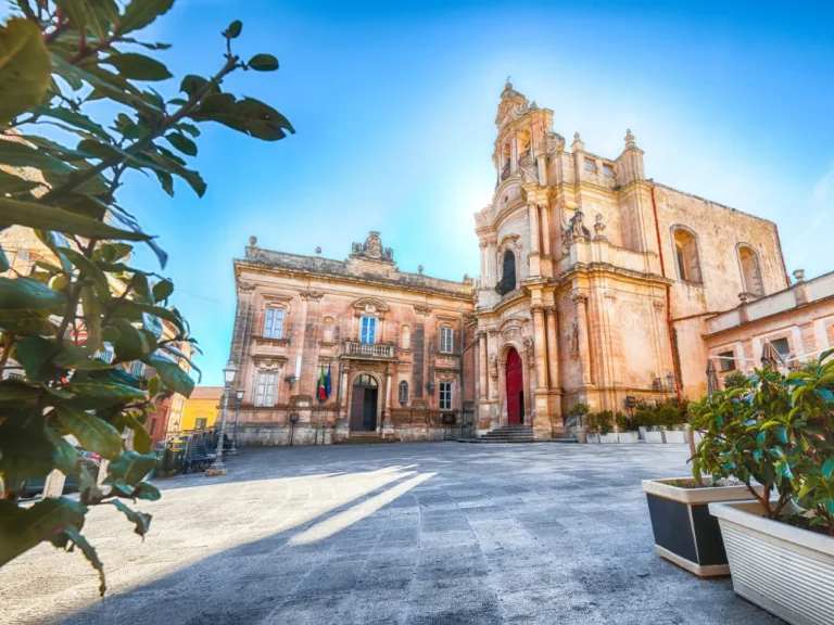 Explore Ragusa in Sicily