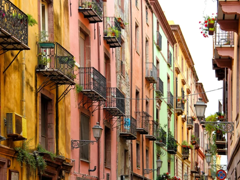 Houses with different colors in Bosa