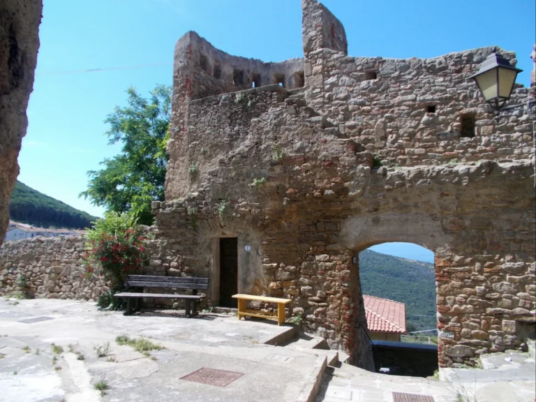 Old town in Giglio