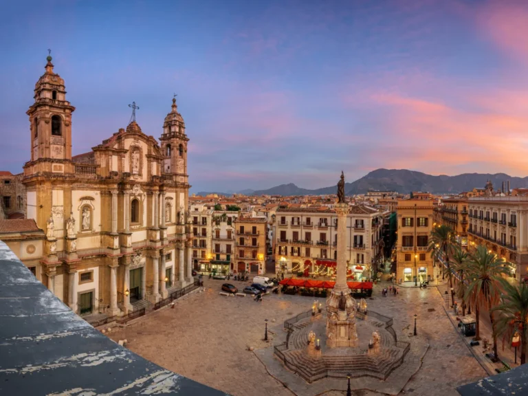 Piazza San Domenico in Palermo