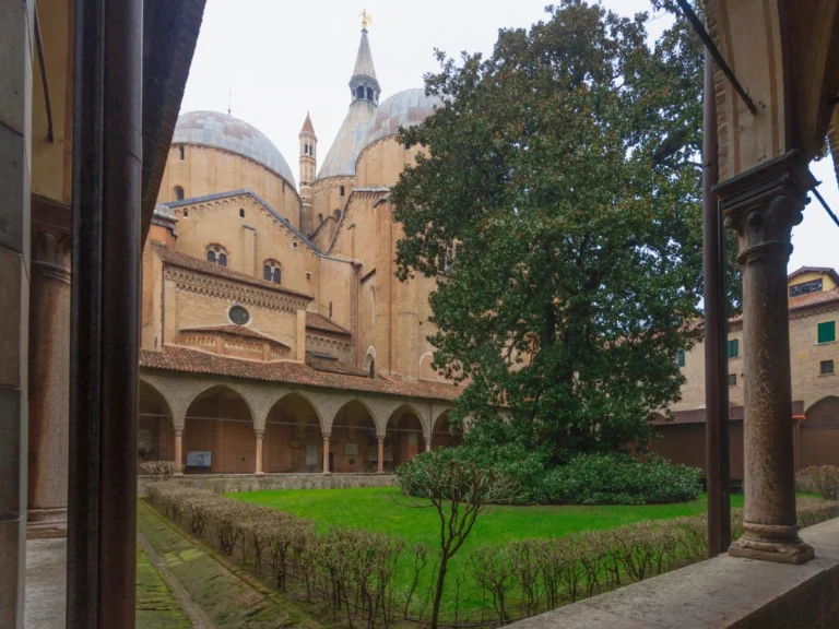Visit The Basilica of Saint Anthony of Padua, Italy